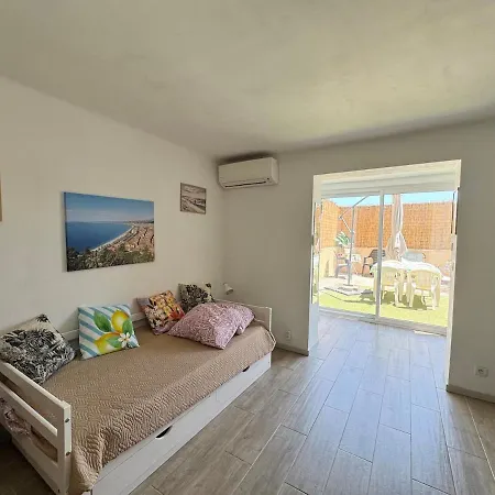 Appartement Jolie Climatise Avec Piscine *